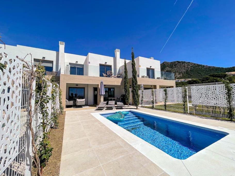 Nature - New Built Family Holiday home *